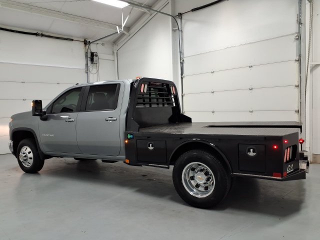Used 2026 Chevrolet Silverado 3500 LT w/ Convenience Package AWD/4WD image 8