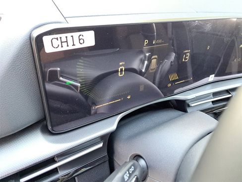 New 2026 Kia Sportage S image 8