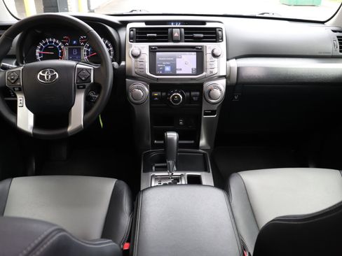 Used 2015 Toyota 4Runner SR5 Premium image 36