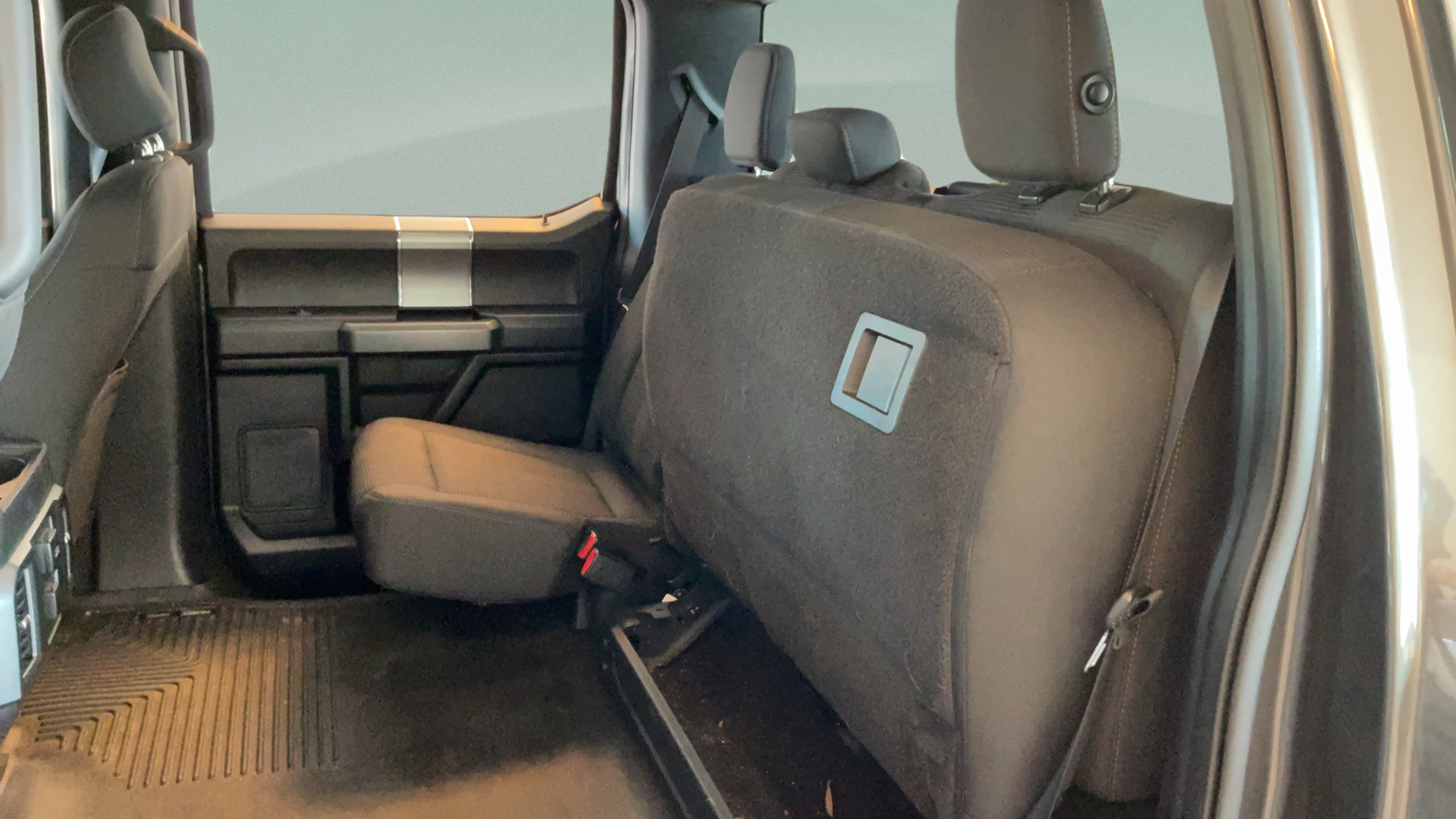 Used 2016 Ford F150 XLT w/ Equipment Group 302A Luxury AWD/4WD image 31