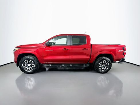 Used 2025 Chevrolet Colorado Z71 w/ Technology Package AWD/4WD image 8