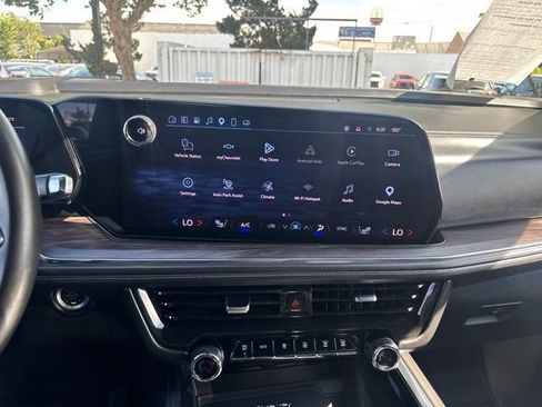 Used 2025 Chevrolet Tahoe Z71 AWD/4WD image 23