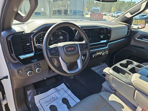 Used 2025 GMC Sierra 1500 SLT image 21