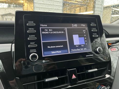 Used 2024 Toyota Camry SE image 13