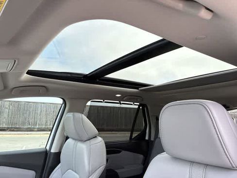 Certified 2025 Honda Pilot Touring image 19