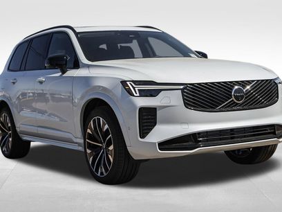 New 2026 Volvo XC90 T8 Ultra w/ Lounge Package