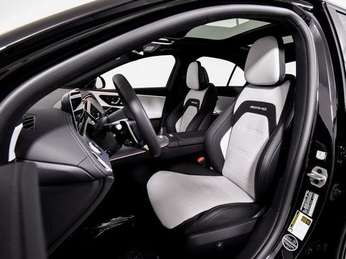 Certified 2025 Mercedes-Benz E 53 AMG e 4MATIC Sedan image 4