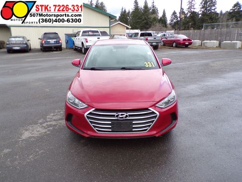 Used 2017 Hyundai Elantra SE image 12