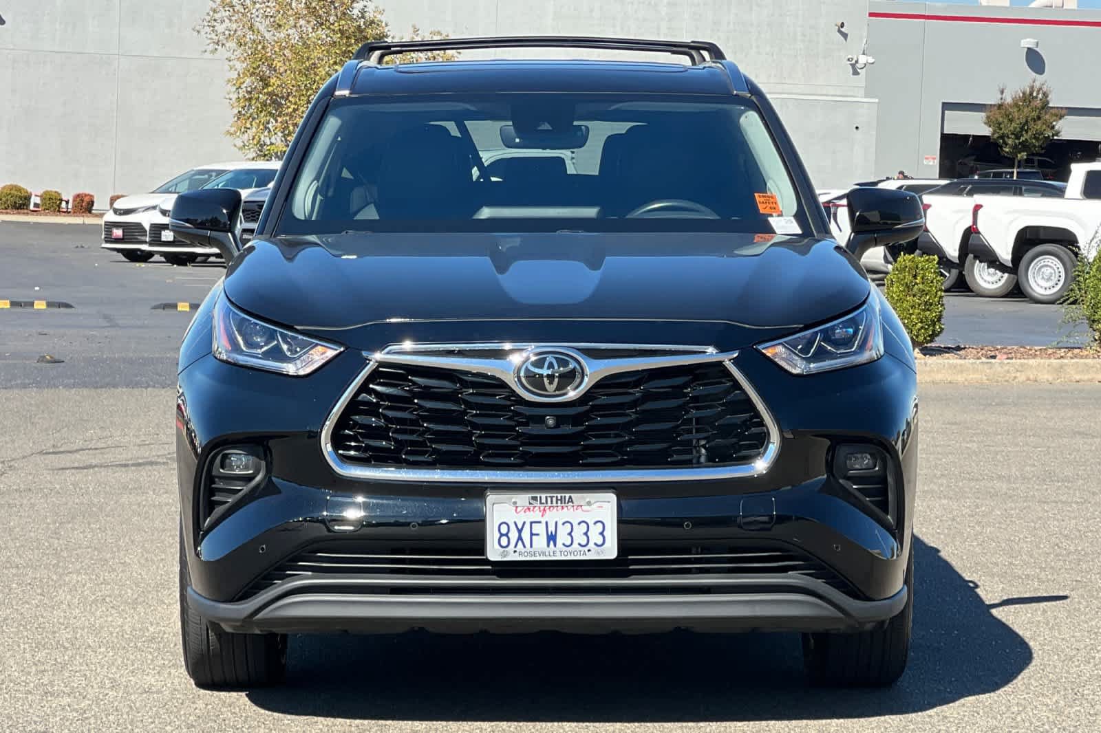 Used 2021 Toyota Highlander Limited AWD/4WD image 10