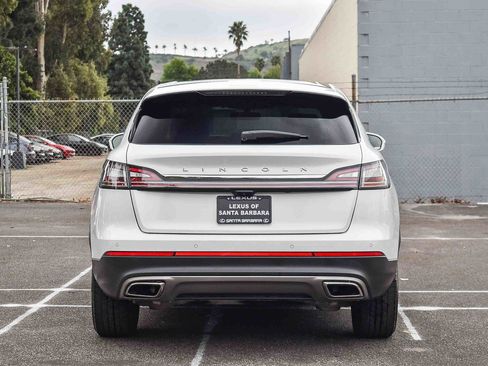 Used 2022 Lincoln Nautilus Reserve w/ Luxury Package image 5