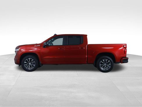 Used 2022 Chevrolet Silverado 1500 RST w/ Z71 Off-Road Package AWD/4WD image 8