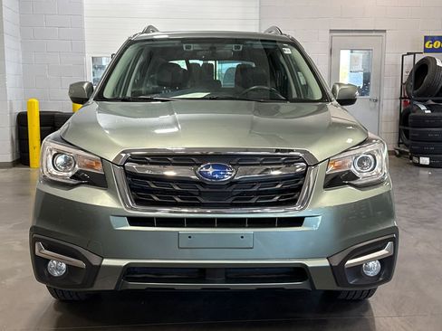 Used 2018 Subaru Forester 2.5i Touring w/ Popular Package #3B AWD/4WD image 2