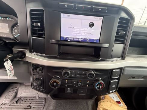 Used 2024 Ford F550 4x4 Regular Cab Super Duty image 16