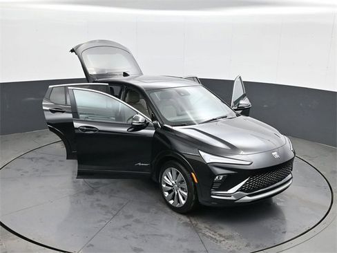 Certified 2024 Buick Envista Avenir image 29