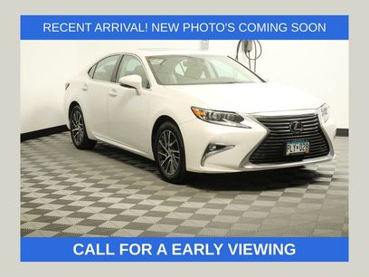 Used 2017 Lexus ES 350 w/ Luxury Package