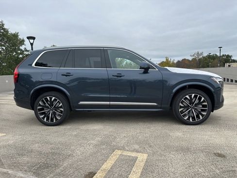 New 2026 Volvo XC90 B6 Plus w/ Protection Package Premier image 8