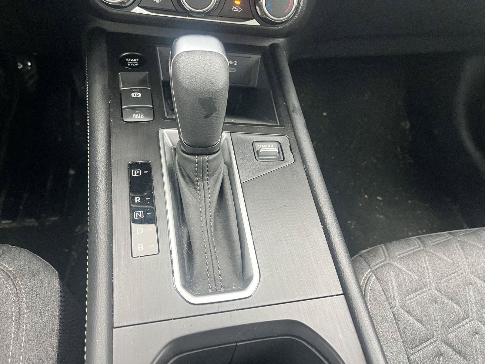 Certified 2025 Nissan Kicks SV AWD/4WD image 21