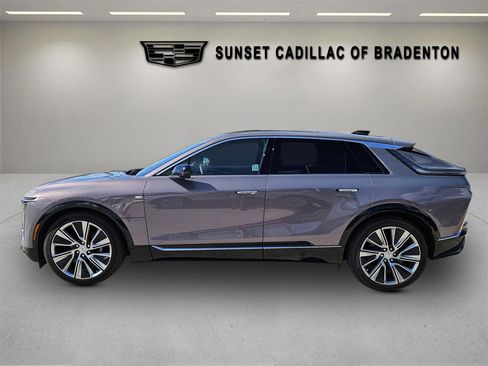 New 2025 Cadillac Lyriq Luxury w/ LPO, Floor Liner Package RWD image 4