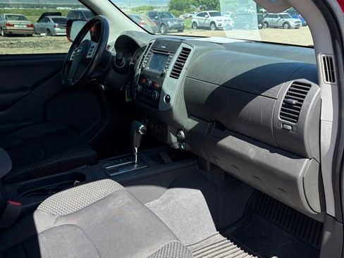 Used 2019 Nissan Frontier PRO-4X AWD/4WD image 11