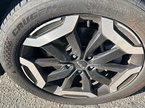 Certified 2025 Kia Telluride S image 2