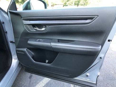 Certified 2025 Honda CR-V LX image 29