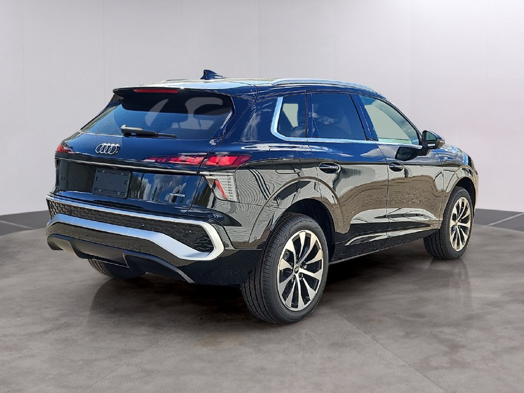 New 2026 Audi Q3 quattro 2.0T AWD/4WD image 3