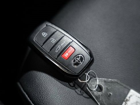 New 2026 Toyota Corolla Cross XLE image 39