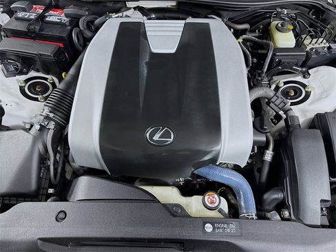 Used 2018 Lexus IS 300 AWD w/ Premium Package image 34