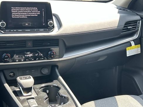 New 2026 Nissan Rogue SV AWD/4WD image 25
