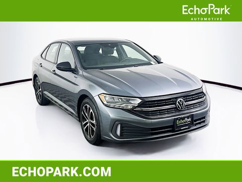 Used 2023 Volkswagen Jetta Sport image 1