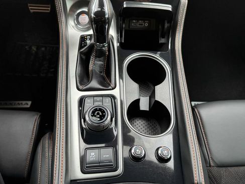 Used 2021 Nissan Maxima SR w/ Sport Mat Group FWD image 8