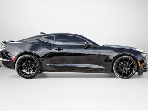 Used 2023 Chevrolet Camaro SS RWD image 5