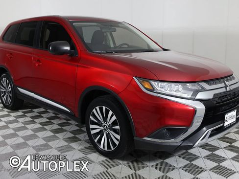 Used 2020 Mitsubishi Outlander ES FWD image 3