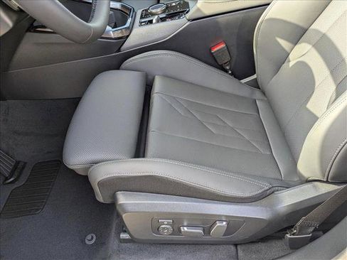 Used 2025 BMW X3 xDrive30i w/ Premium Package image 4