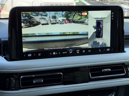 New 2026 Lincoln Aviator Black Label w/ Black Label Special Edition AWD/4WD image 10