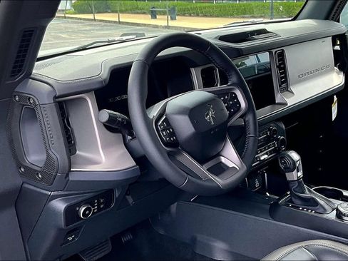 New 2026 Ford Bronco Outer Banks AWD/4WD image 6