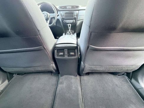 Used 2020 Nissan Rogue S AWD/4WD image 26