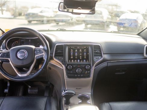 Used 2015 Jeep Grand Cherokee Limited image 36