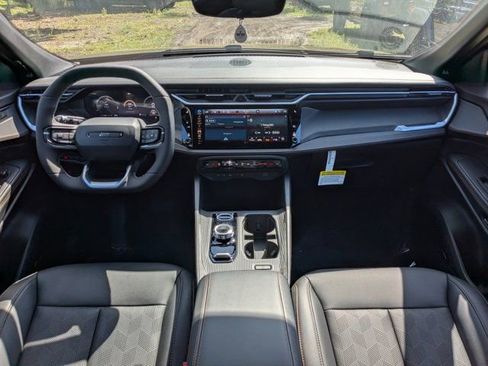 New 2026 Jeep Cherokee Overland image 16