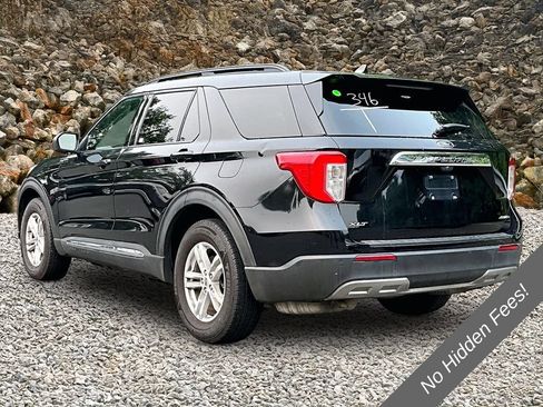 Used 2021 Ford Explorer XLT w/ Equipment Group 202A AWD/4WD image 11