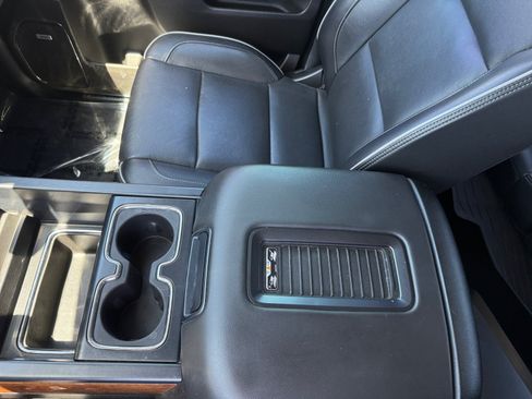 Used 2018 Chevrolet Silverado 2500 High Country w/ Duramax Plus Package AWD/4WD image 14