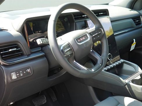 New 2026 GMC Terrain AT4 w/ Convenience Package III image 8