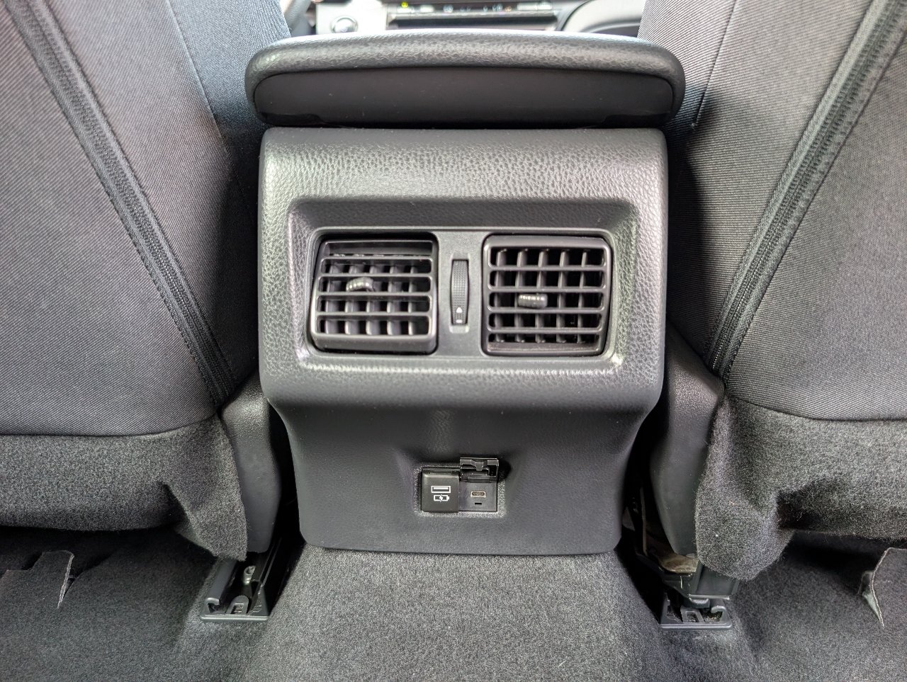 Used 2025 Toyota Camry LE FWD image 7