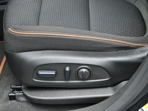 Used 2023 GMC Acadia AT4 AWD/4WD image 16