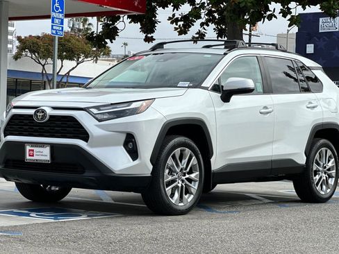Certified 2024 Toyota RAV4 XLE Premium FWD image 8