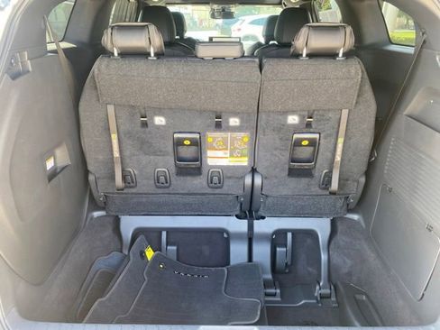 Used 2025 Toyota Sienna XSE FWD image 34