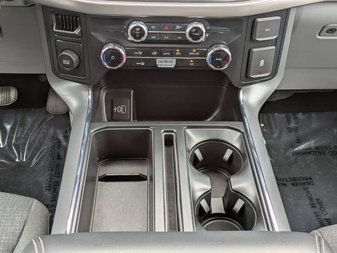 Certified 2026 Ford F150 XLT w/ XLT Chrome Appearance Package RWD image 18