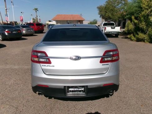 Used 2015 Ford Taurus SE image 10