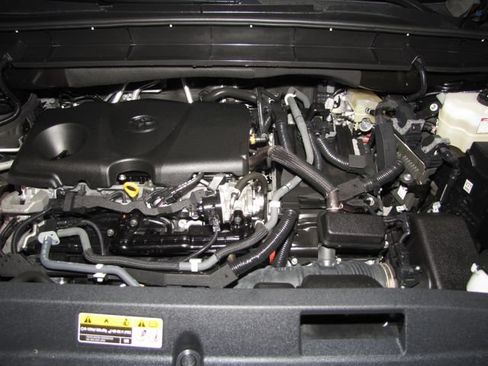 Used 2022 Toyota Highlander Limited FWD image 24