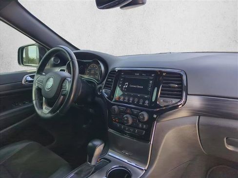 Used 2022 Jeep Grand Cherokee Laredo X image 23